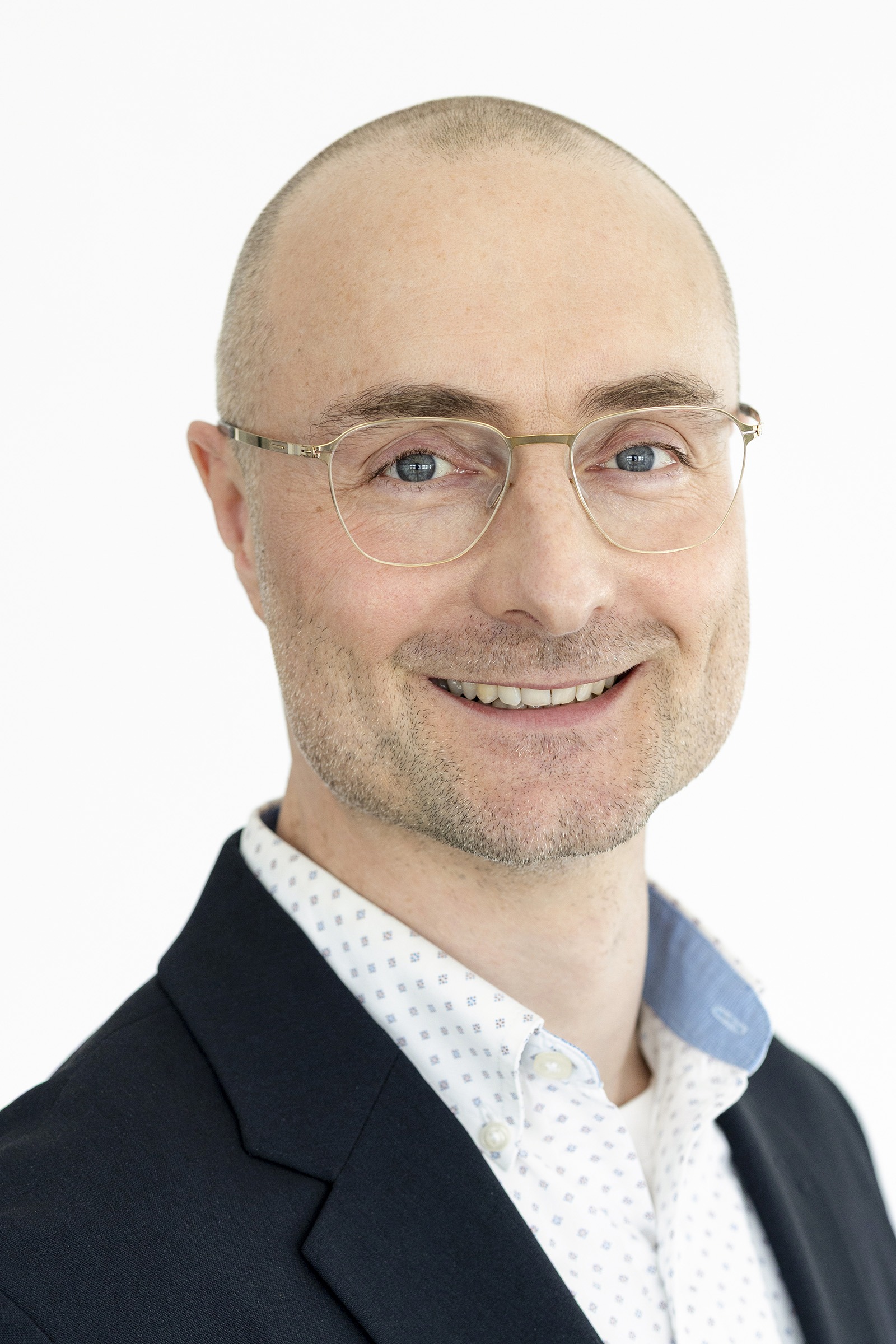 Dr. Benjamin Bell