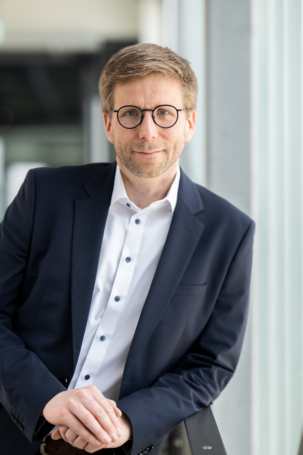 Dr. Christian Geyer