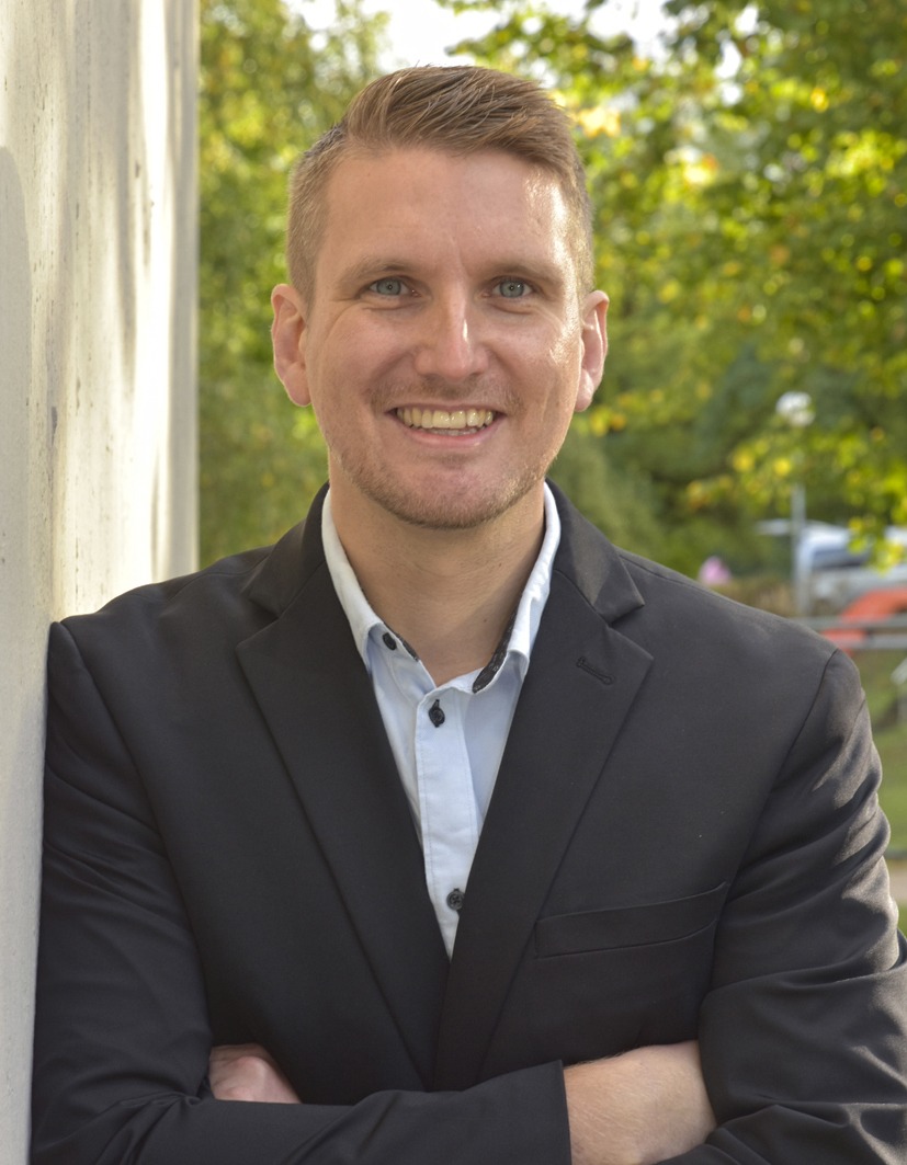 Dr. Martin Holler
